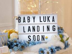 Baby shower - setup- mobile bar- bart cart- decor (1)