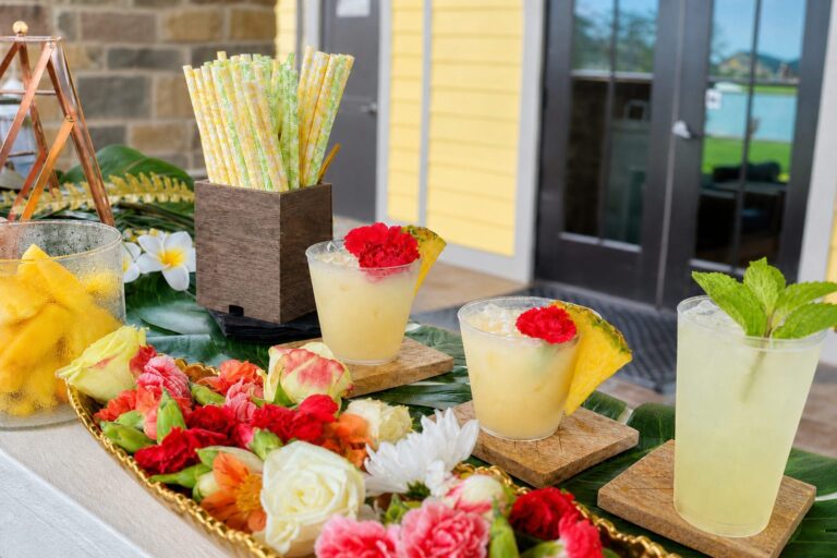 tropical-community-event-cocktails-clean